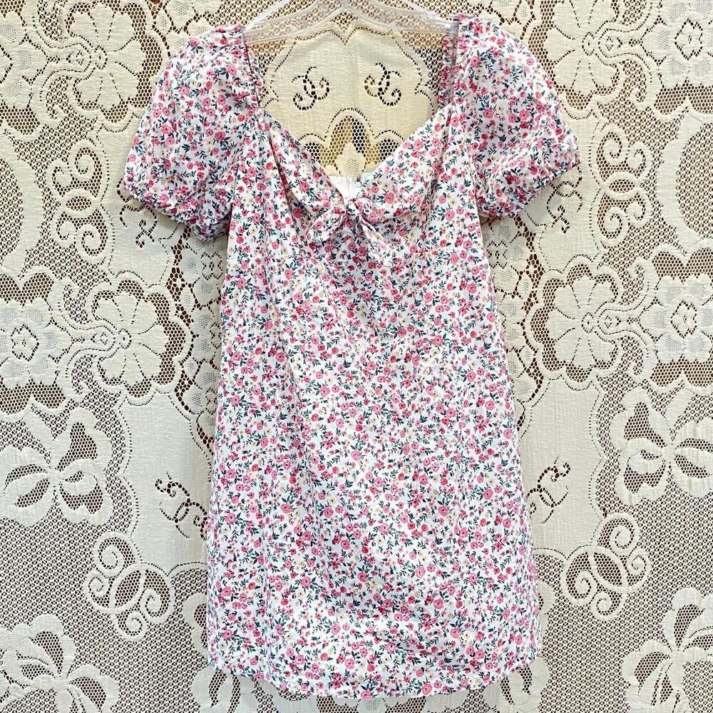 City-triangles Women's Floral Milkmaid Babydoll Puff-Sleeve White & Pink Dress